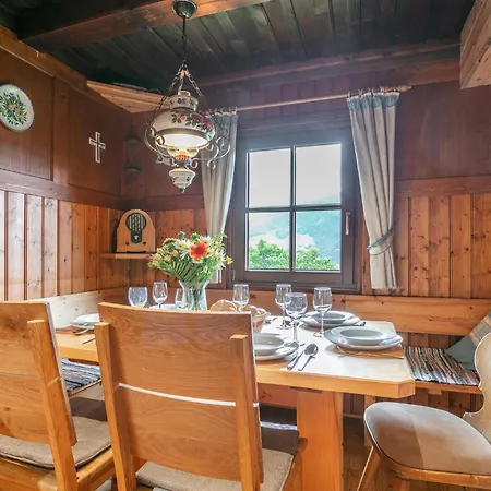Weberhaeusl Am Penningberg * Hopfgarten im Brixental