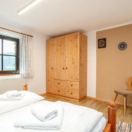 Weberhaeusl Am Penningberg Hopfgarten im Brixental